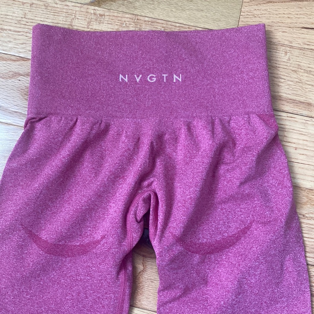 NWOT NVGTN leggings